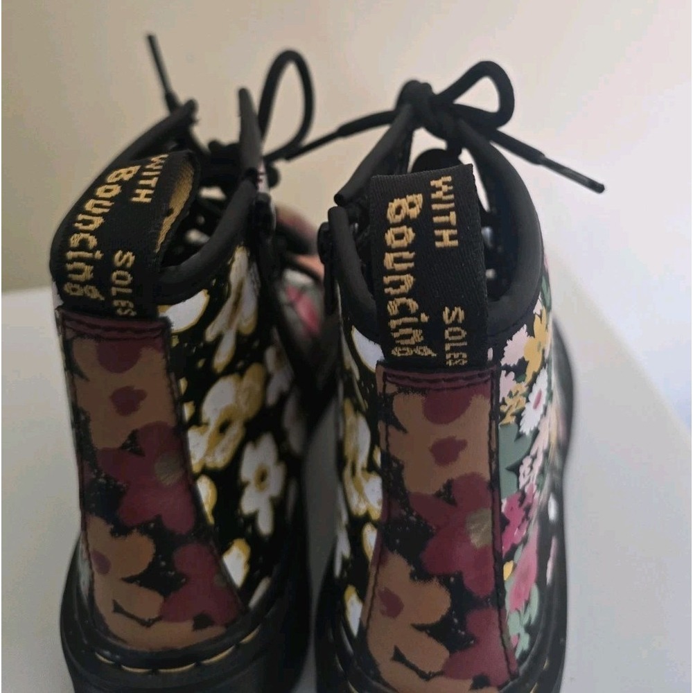 Dr. Martens Youth 1460 J Floral Mash Up Lace Up Boots US 1 - Picture 9 of 10